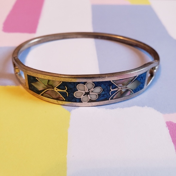 SILVER TONED BRACELET - Picture 1 of 5